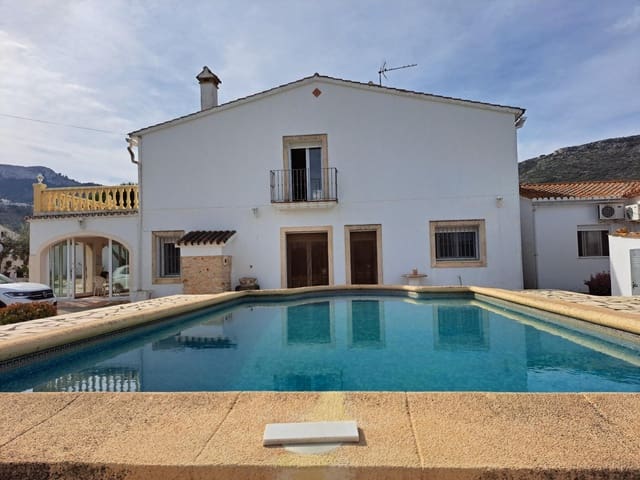 6 soveværelse Finca/Landehus til salg i Dénia med swimmingpool garage - € 990.000 (Ref: 7568454)