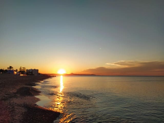 Commercial for sale in Las Marinas / Les Marines, Dénia - € 420,000 (Ref: 7571270)