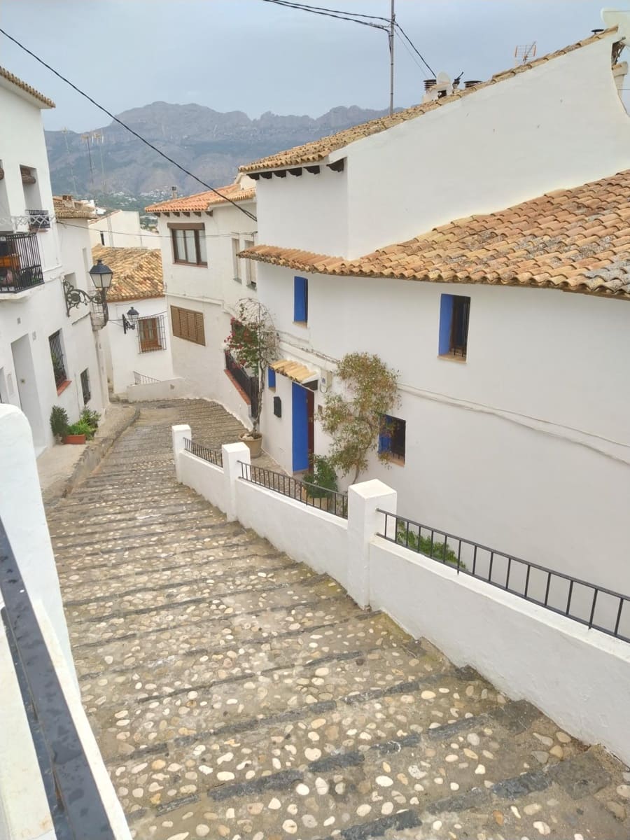 4 bedroom Villa for sale in Altea with pool - € 1,908,000 (Ref: 7590658)