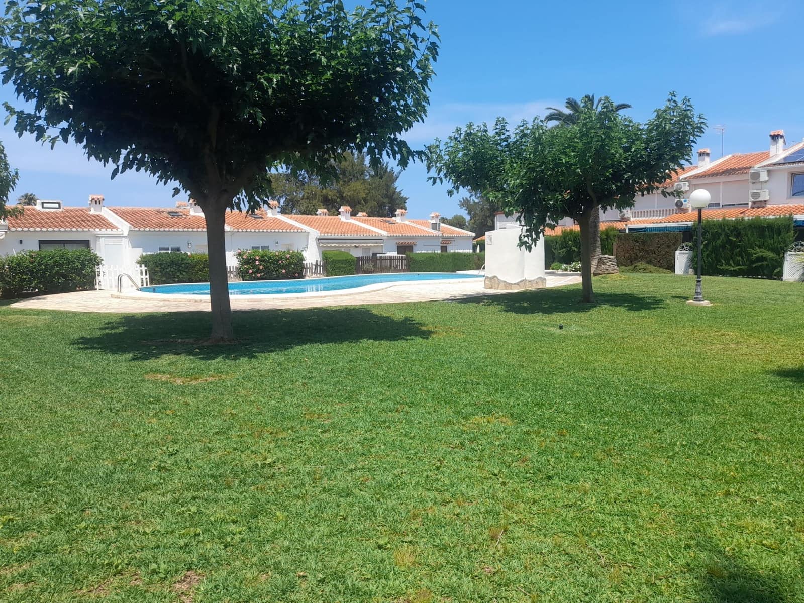 2 chambre Villa/Maison Mitoyenne à vendre à Denia avec piscine - 262 500 € (Ref: 7617554)