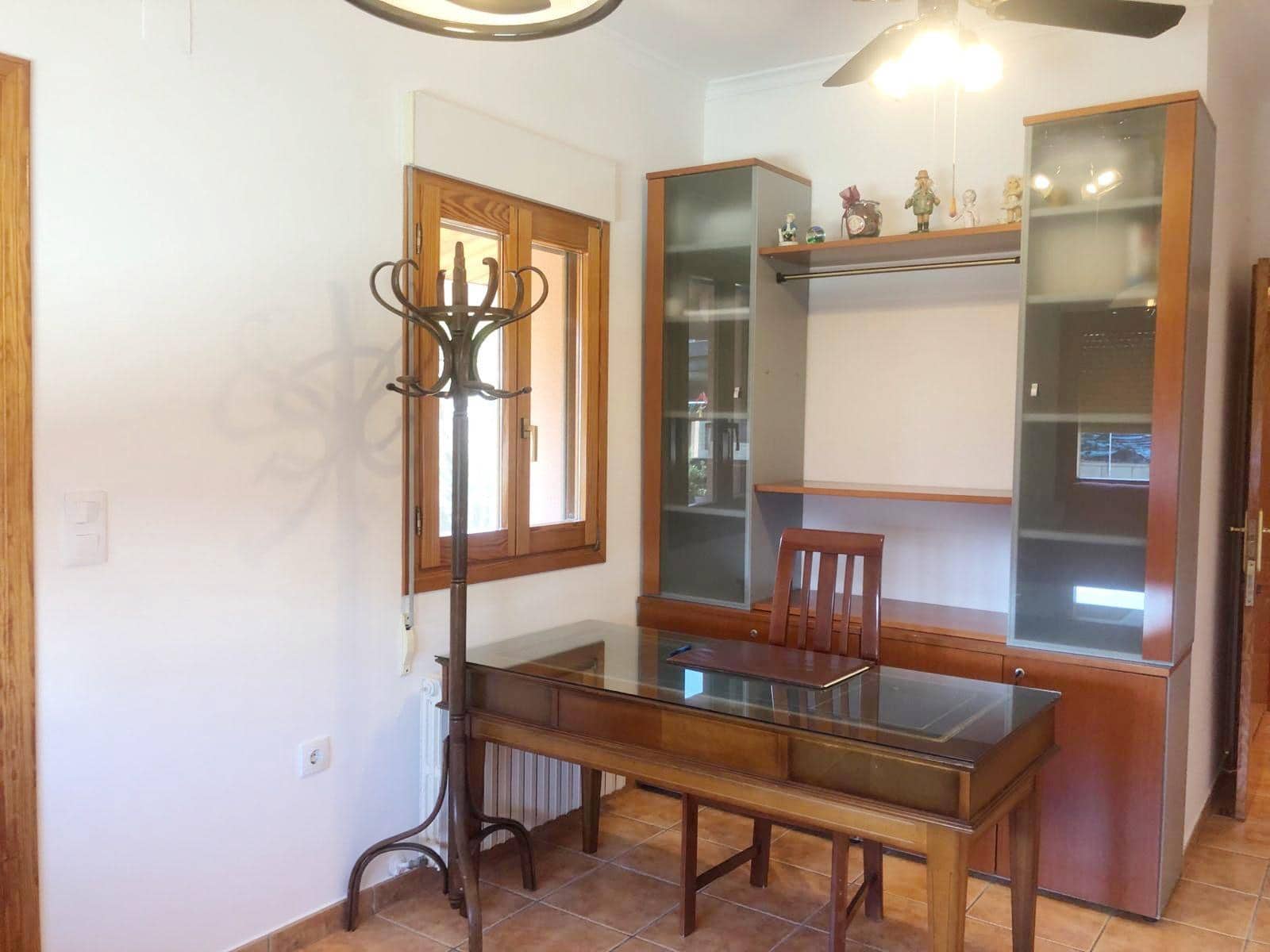 4 bedroom Villa for rent in Denia with pool garage - € 2,600 (Ref: 7634799)