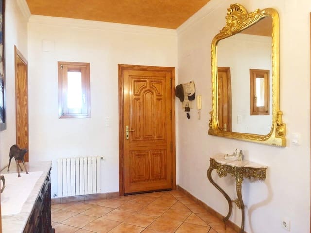 4 bedroom Villa for rent in Las Marinas / Les Marines, Dénia with pool garage - € 2,600 (Ref: 7634799)