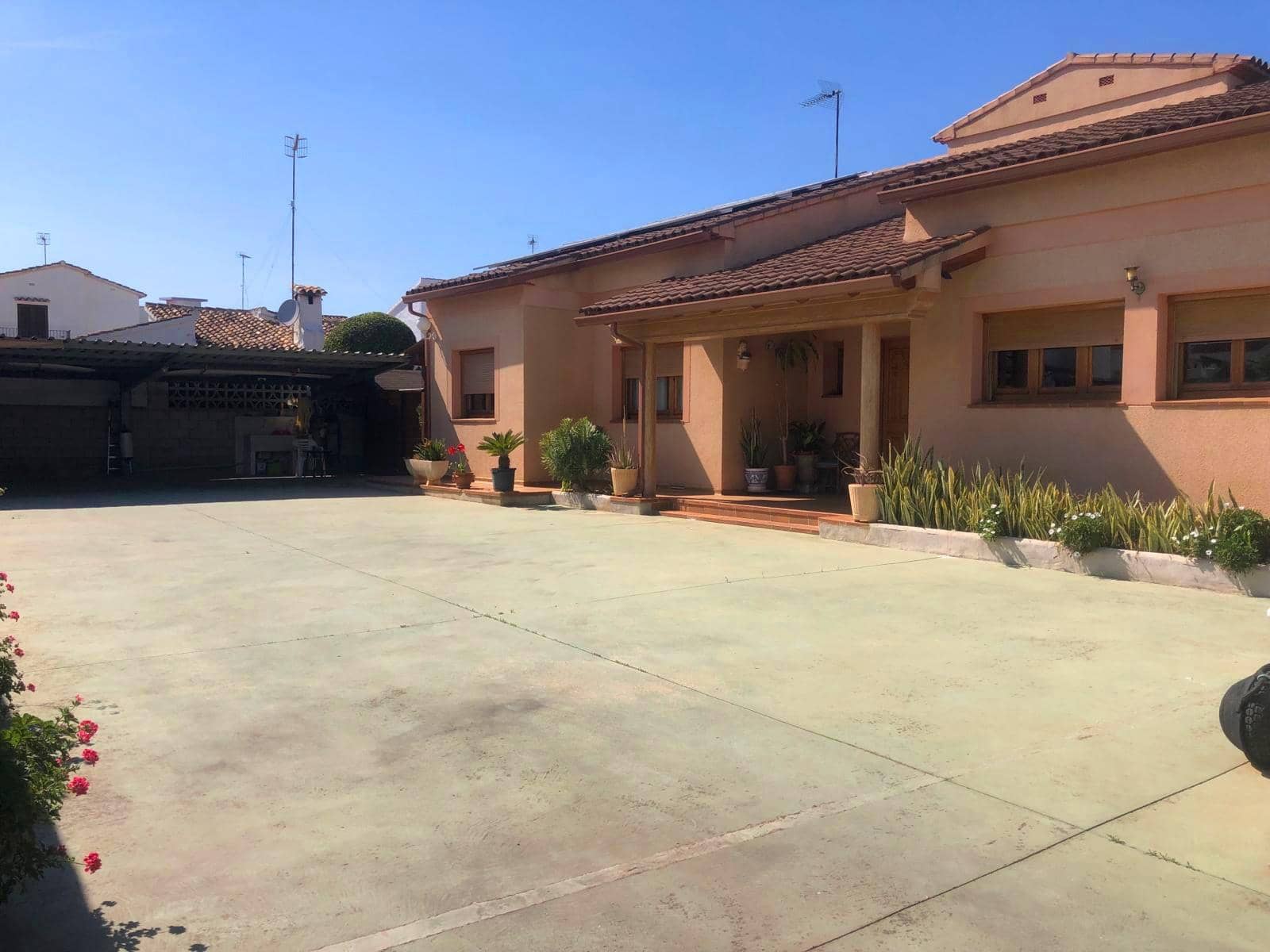 4 bedroom Villa for rent in Denia with pool garage - € 2,600 (Ref: 7634799)