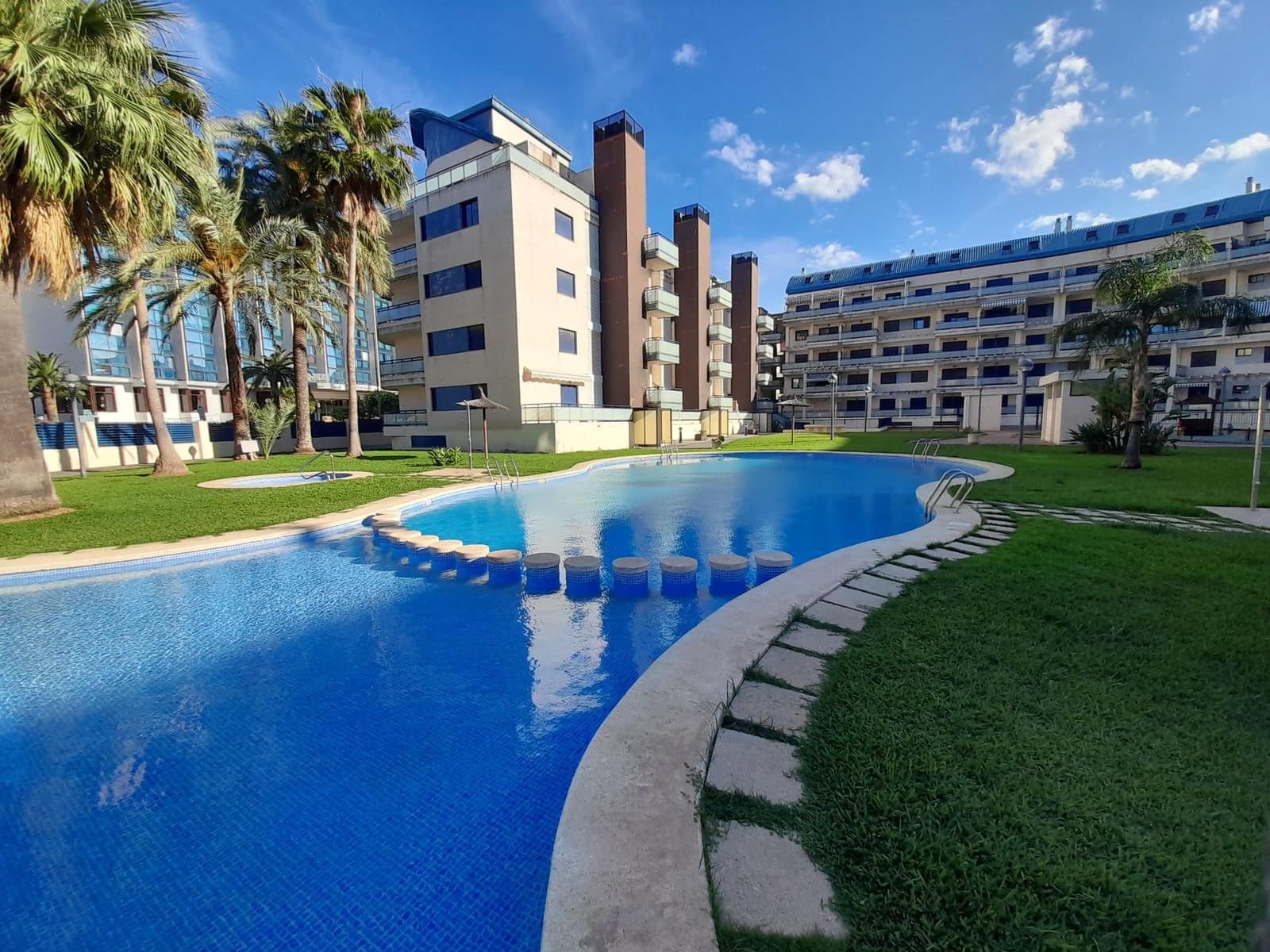 2 sypialnia Apartament do wynajęcia w Denia z basenem garażem - 750 € (Ref: 7634800)