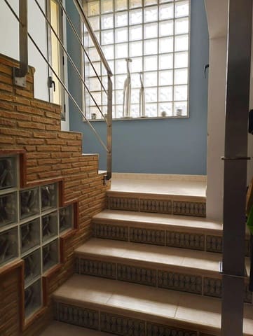 4 Zimmer Villa zu verkaufen in Dénia mit Pool Garage - 650.000 € (Ref: 7640919)