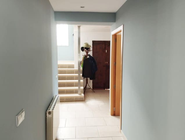 4 Zimmer Villa zu verkaufen in Dénia mit Pool Garage - 650.000 € (Ref: 7640919)