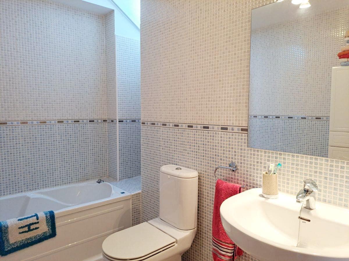 3 sovrum Takvåning till salu i Denia med pool - 485 000 € (Ref: 7666066)