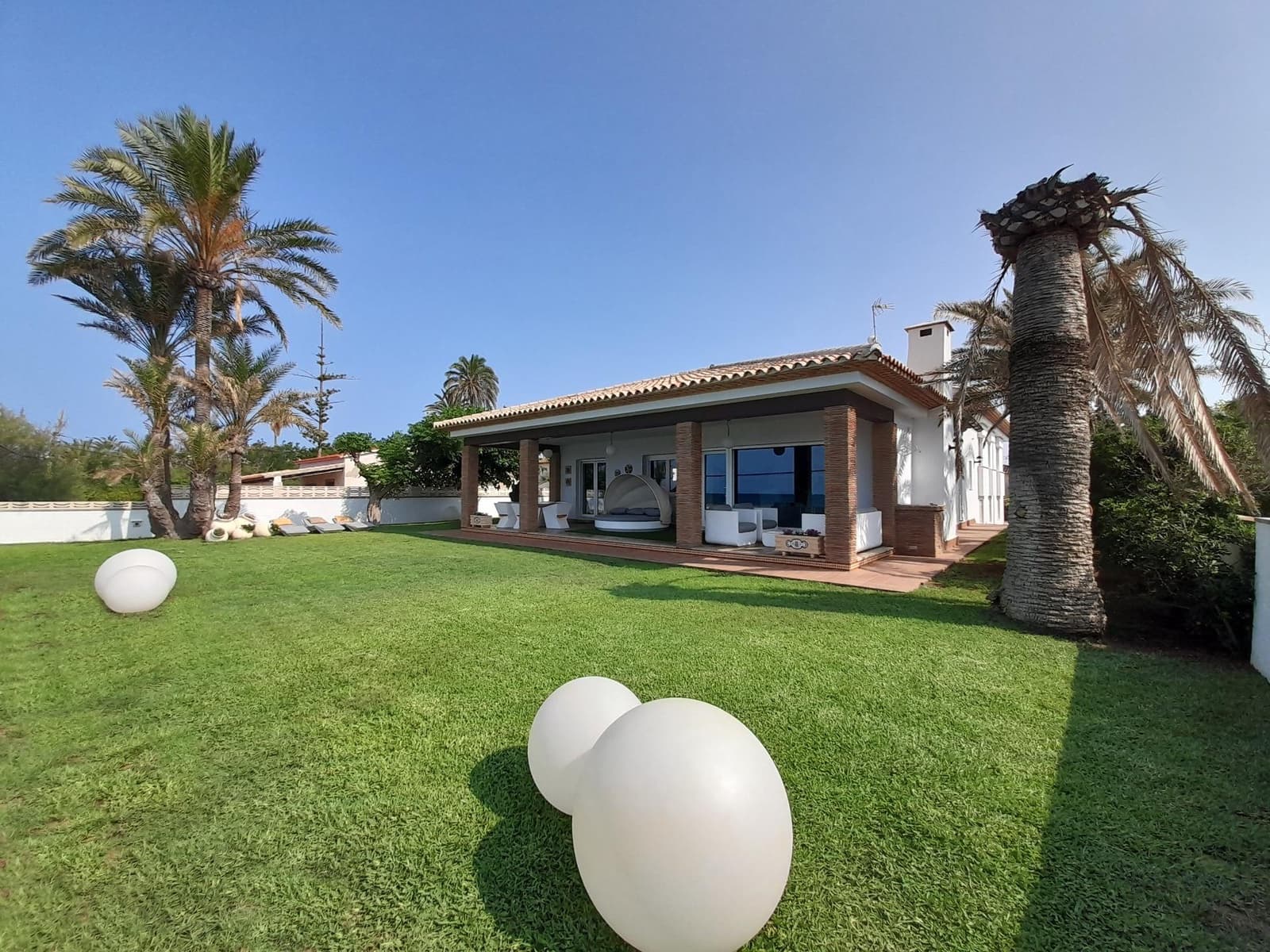 Chalet de 4 habitaciones en Dénia en venta con garaje - 2.300.000 € (Ref: 7696163)