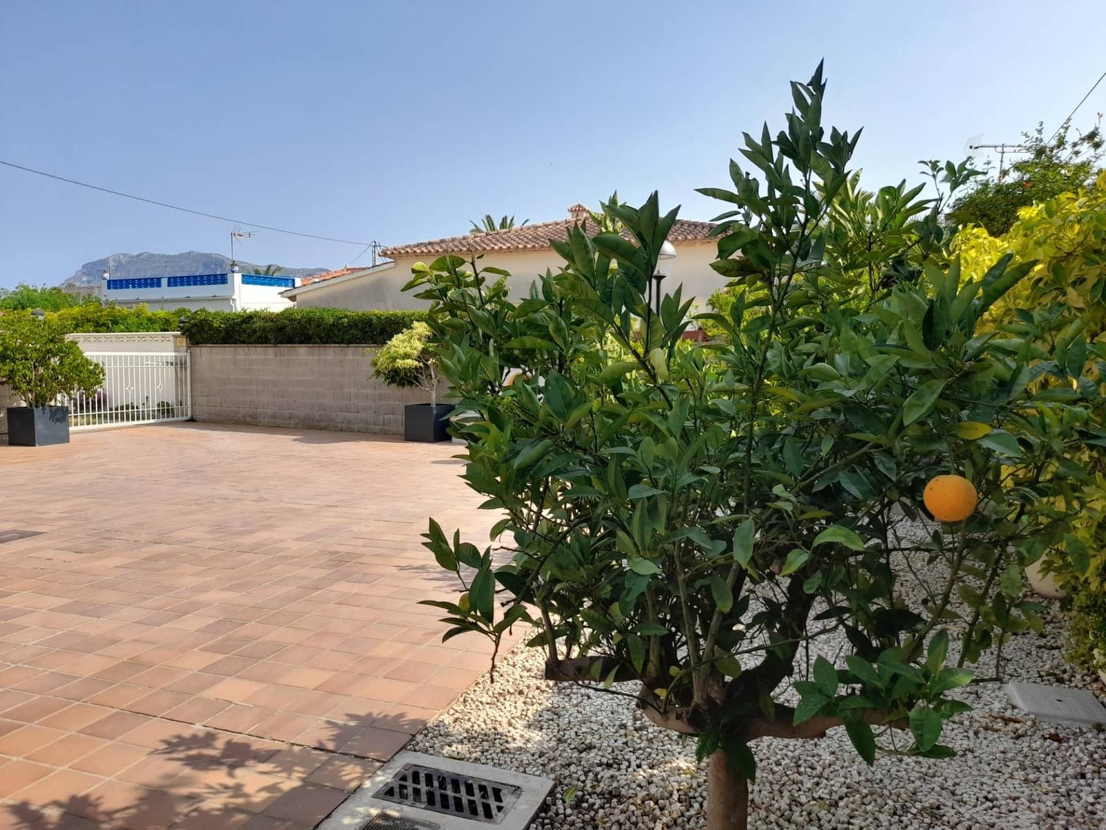 4 bedroom Villa for sale in Denia with garage - € 2,300,000 (Ref: 7696163)
