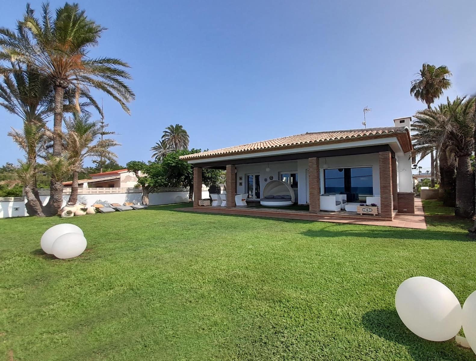 4 bedroom Villa for sale in Denia with garage - € 2,300,000 (Ref: 7696163)