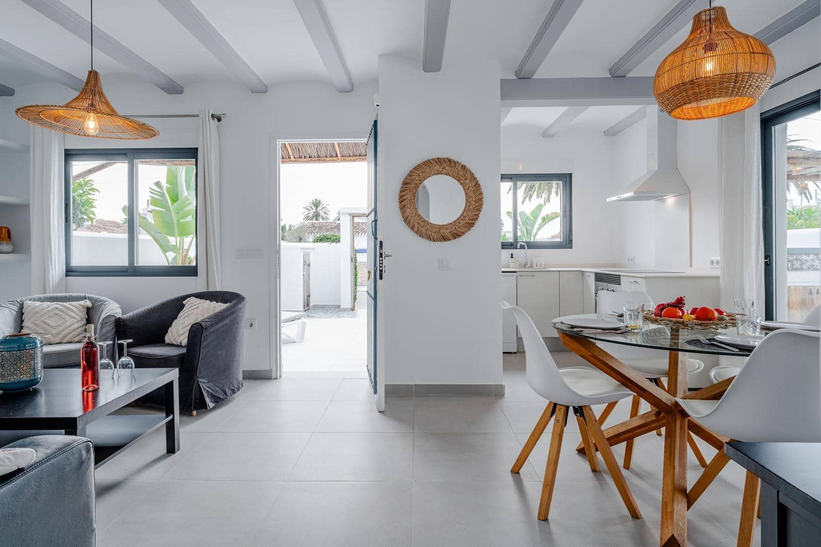 2 soveværelse Semi-Rækkehus til leje i Denia med swimmingpool - € 1.500 (Ref: 7866369)