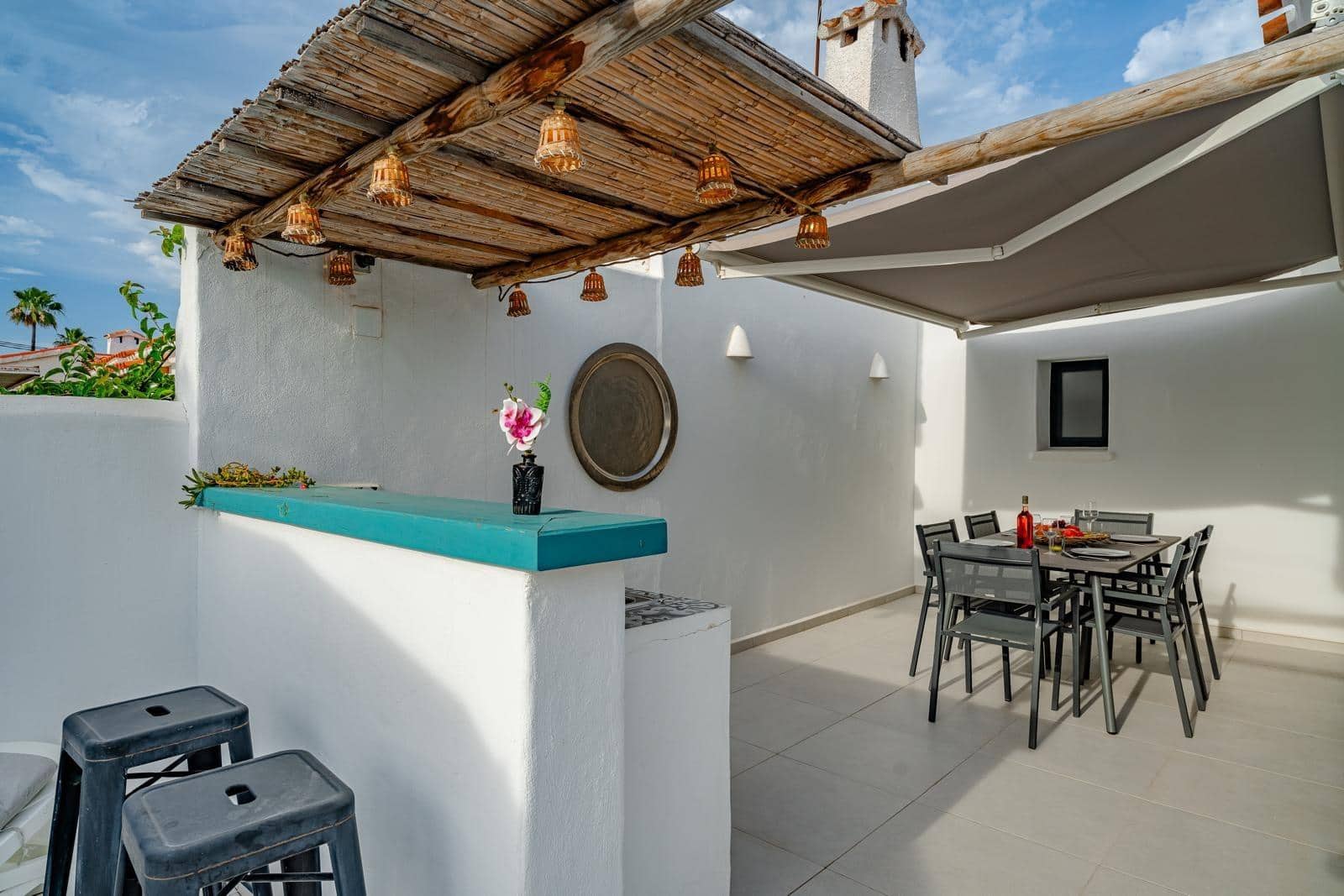 2 soveværelse Semi-Rækkehus til leje i Denia med swimmingpool - € 1.500 (Ref: 7866369)