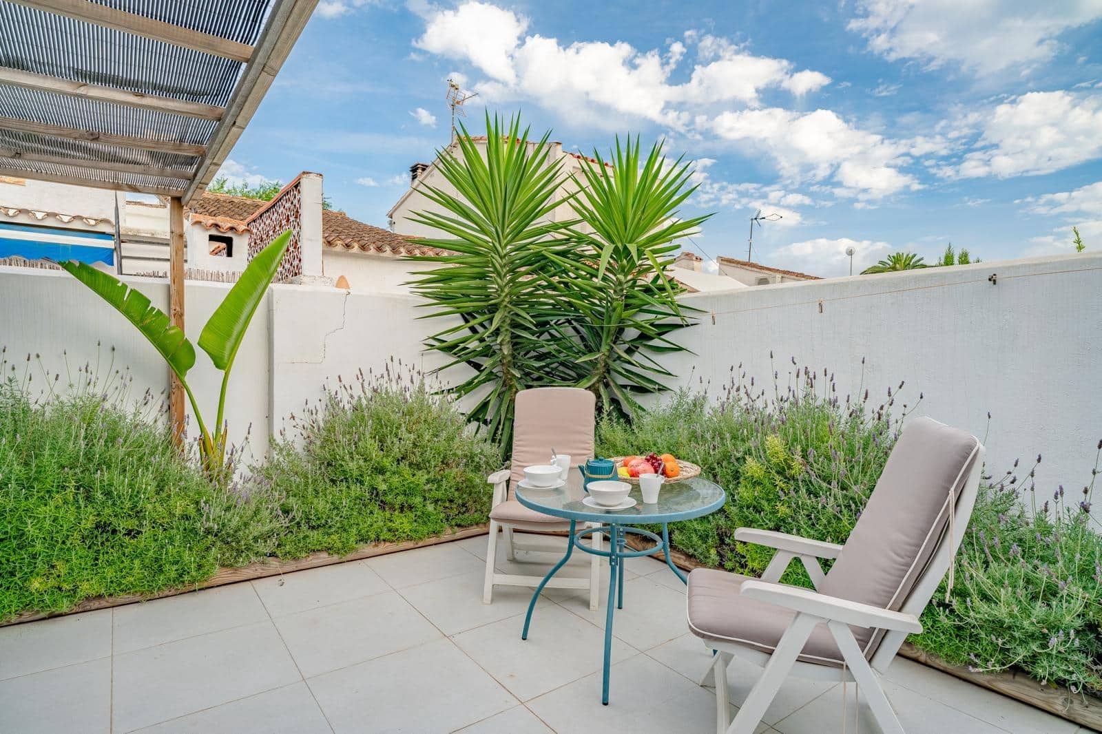 2 soveværelse Semi-Rækkehus til leje i Denia med swimmingpool - € 1.500 (Ref: 7866369)