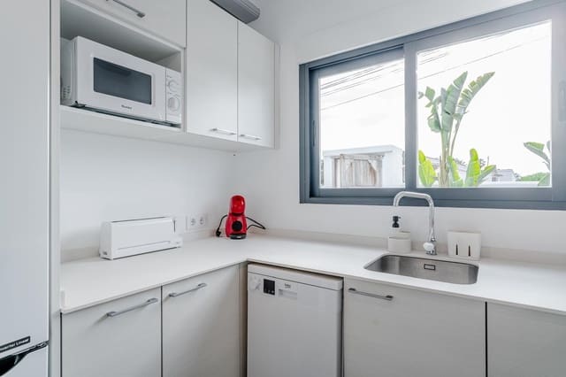 Villa/Maison Semi-Mitoyenne de 2 chambres à louer à Les Bassetes - El Marjal, Dénia avec piscine - 1 500 € (Ref: 7866369)