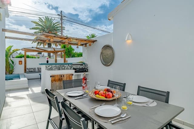 2 makuuhuone Paritalo vuokrattavana paikassa Les Bassetes - El Marjal, Dénia mukana uima-altaan - 1 300 € (Ref: 7866369)