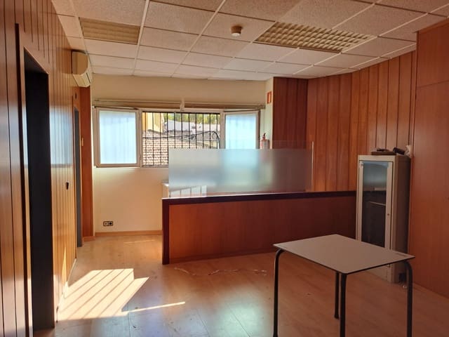Kommersiell til leie i Centro Urbano, Dénia - € 2 500 (Ref: 7891099)