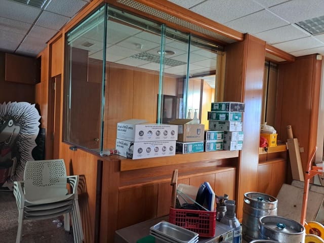 Erhverv til leje i Centro Urbano, Dénia - € 2.500 (Ref: 7891099)