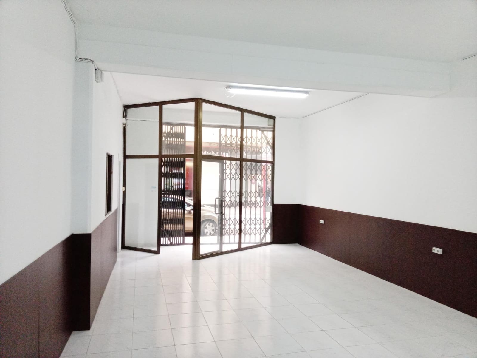 Commercial for sale in Denia - € 260,000 (Ref: 7987746)