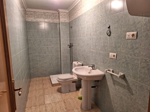 Commercieel te koop in Centro Urbano, Dénia - € 128.000 (Ref: 8047293)