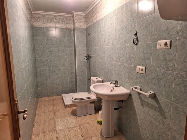 Comercial para venda em Centro Urbano, Dénia - 128 000 € (Ref: 8047293)