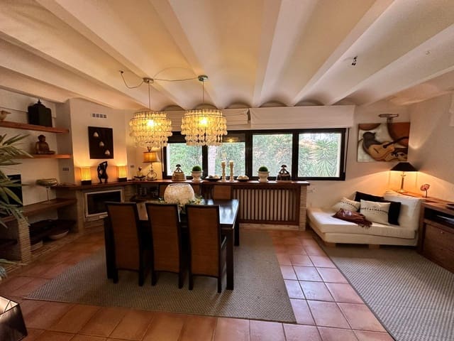3 sypialnia Willa na sprzedaż w El Montgó, Dénia z basenem garażem - 735 000 € (Ref: 8098302)