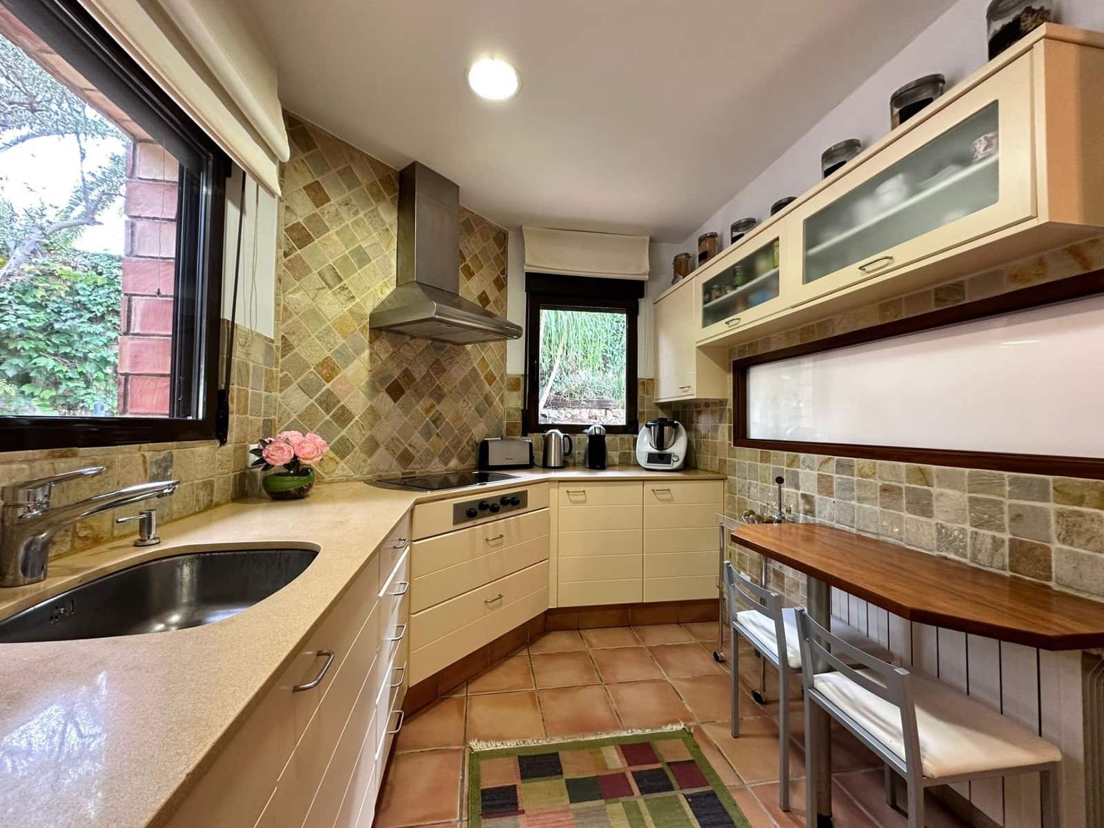 3 sypialnia Willa na sprzedaż w Denia z basenem garażem - 735 000 € (Ref: 8098302)