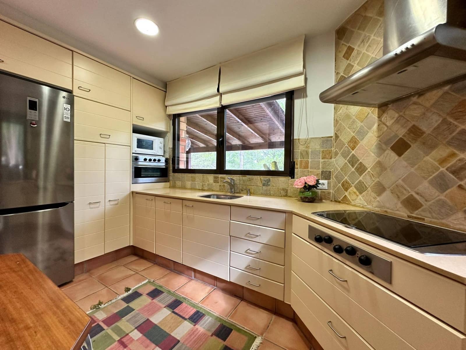 3 sypialnia Willa na sprzedaż w Denia z basenem garażem - 735 000 € (Ref: 8098302)
