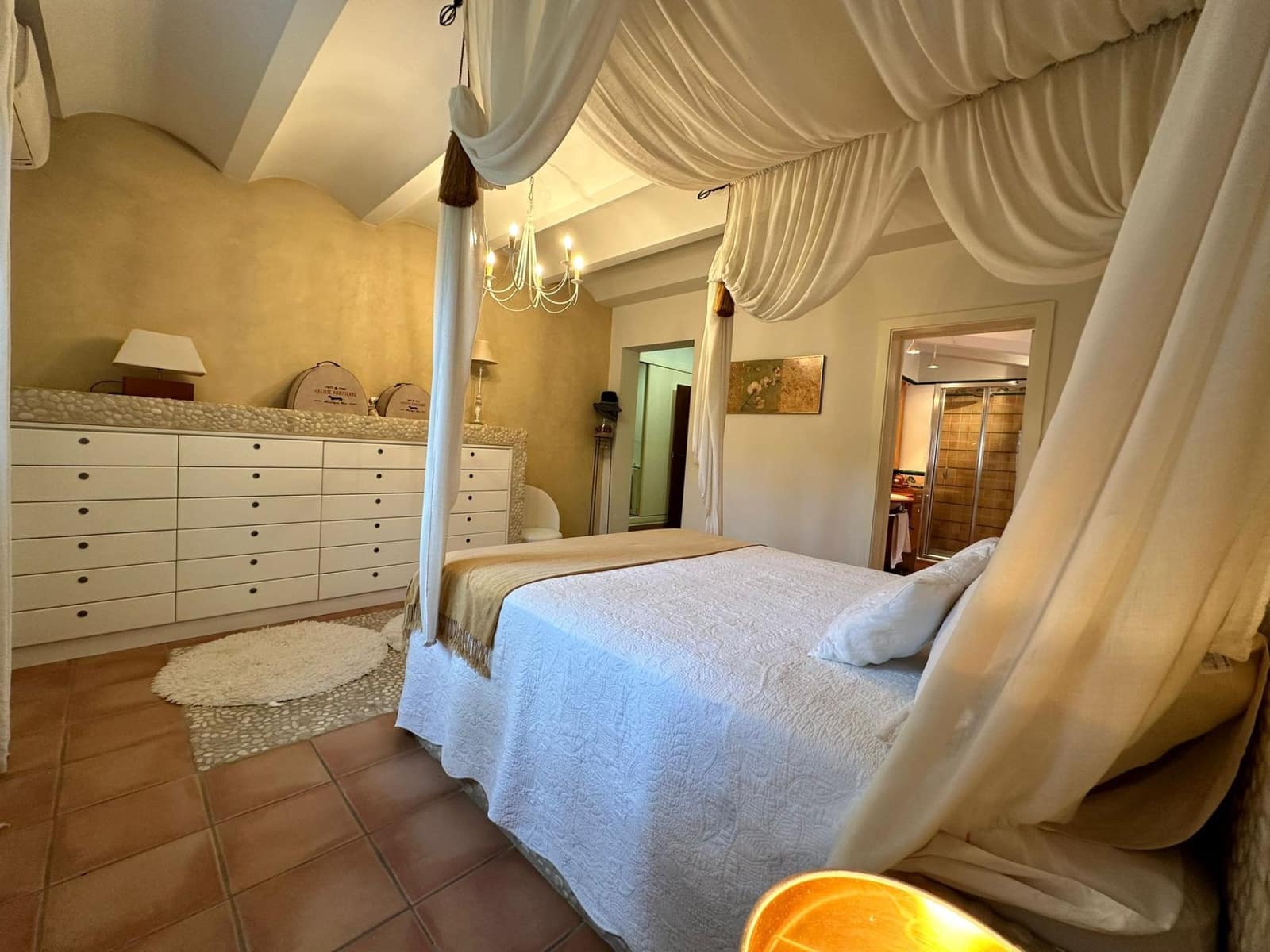 3 sypialnia Willa na sprzedaż w Denia z basenem garażem - 735 000 € (Ref: 8098302)