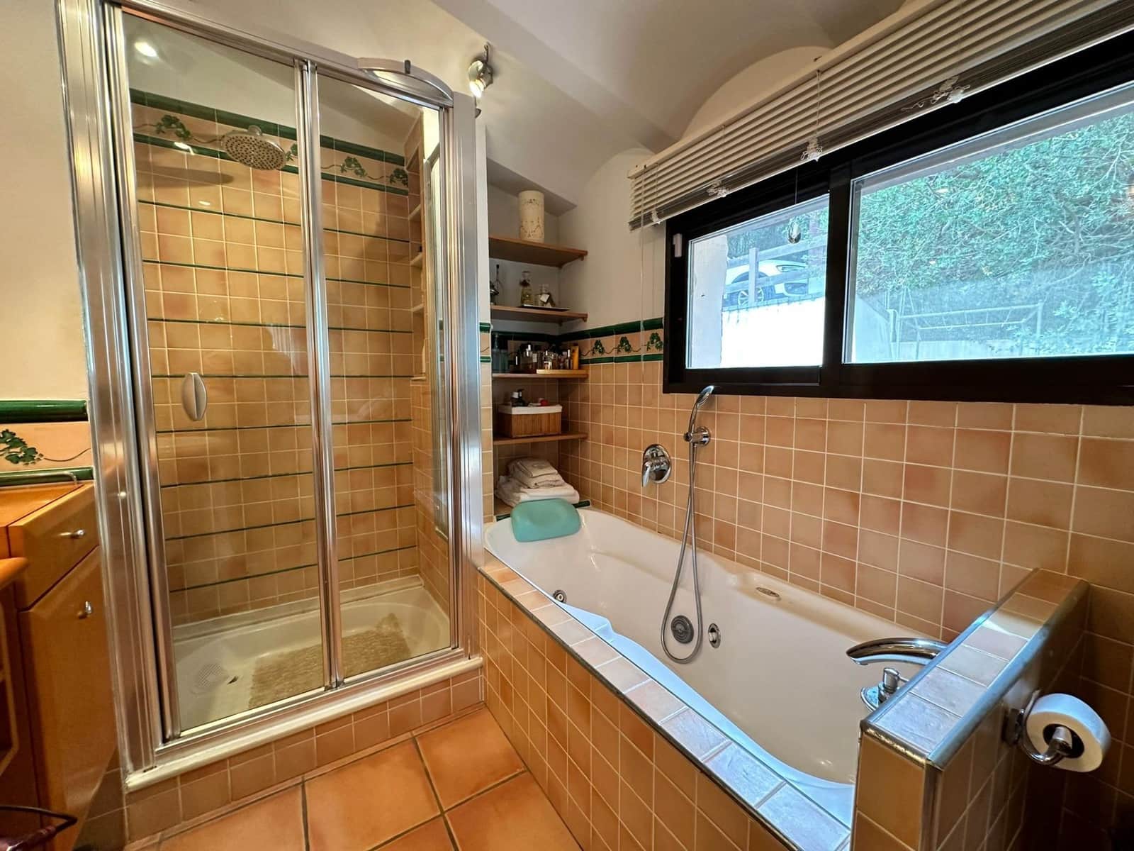 3 sypialnia Willa na sprzedaż w Denia z basenem garażem - 735 000 € (Ref: 8098302)