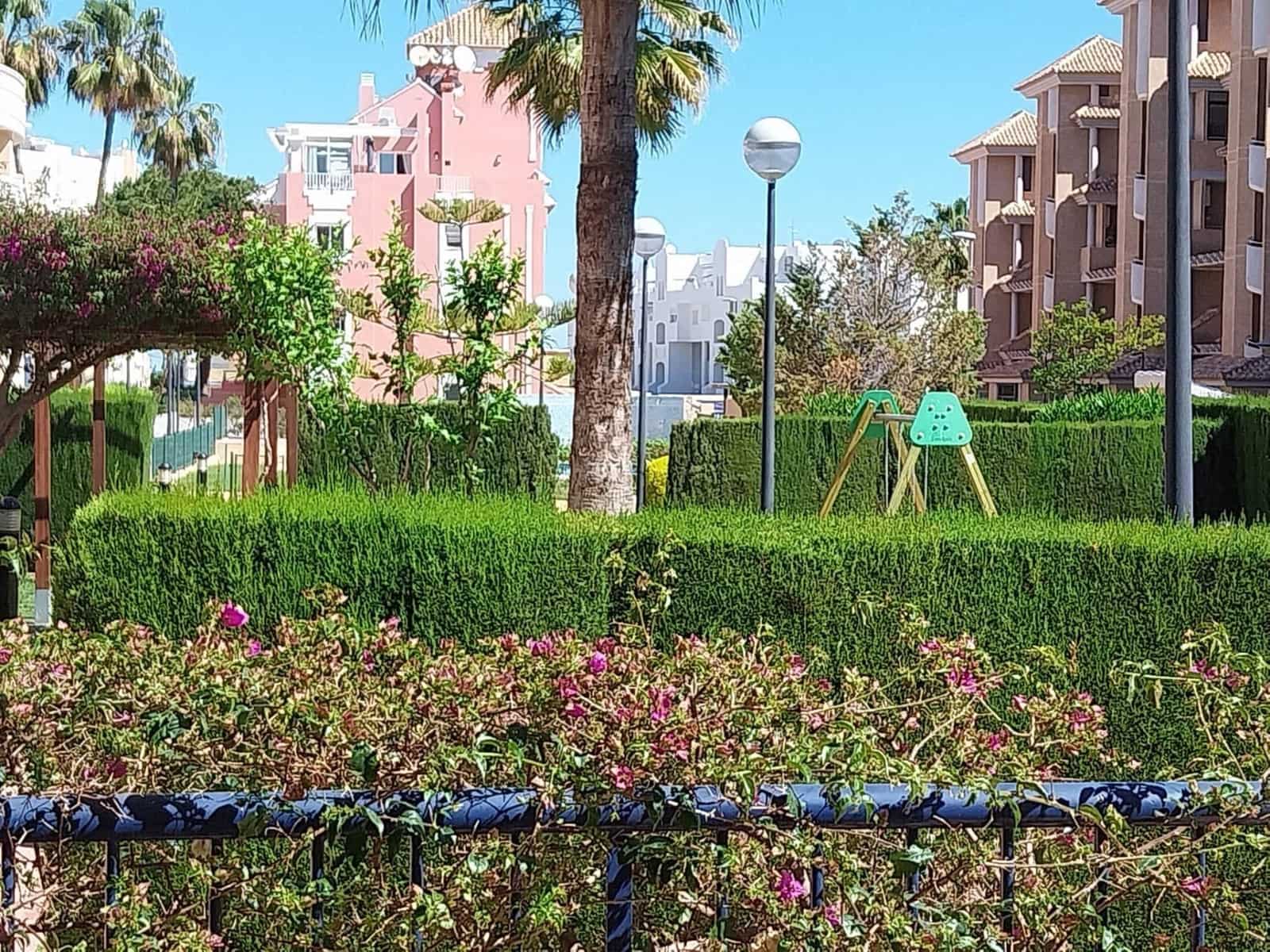 2 sovrum Lägenhet att hyra i Denia med pool - 750 € (Ref: 8211653)