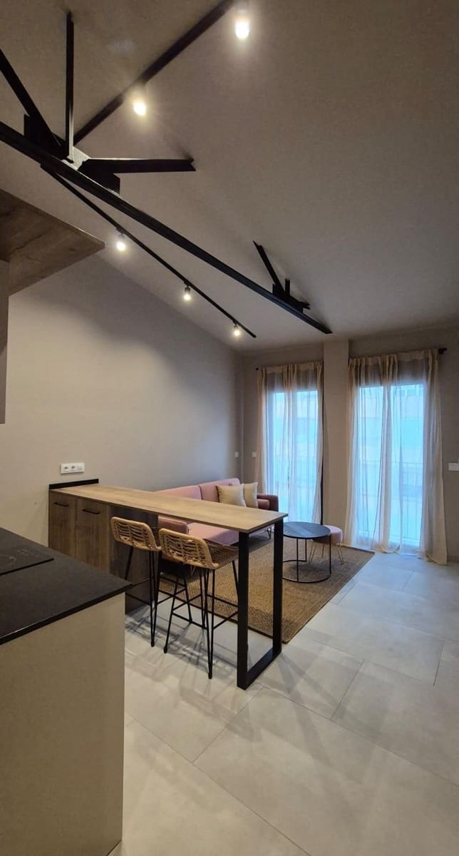 5 sovrum Lägenhet till salu i Denia - 935 000 € (Ref: 8430674)