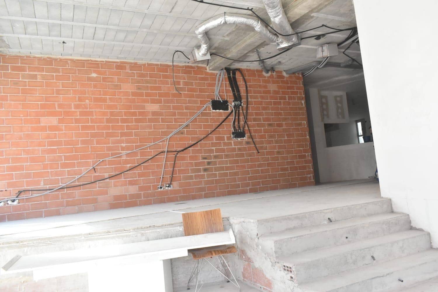 Commercial for sale in Pego - € 90,000 (Ref: 8442441)