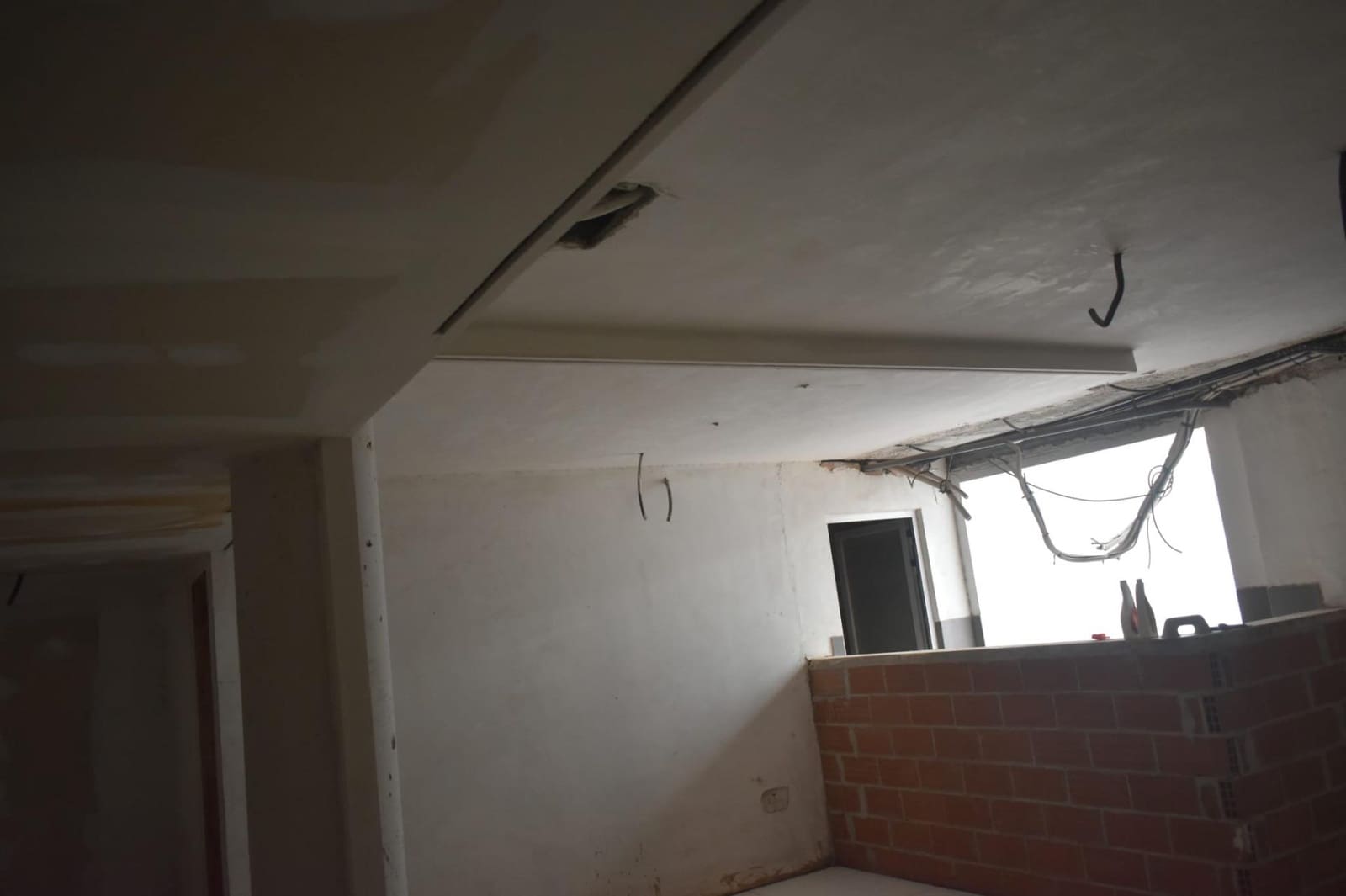 Commercial for sale in Pego - € 90,000 (Ref: 8442441)