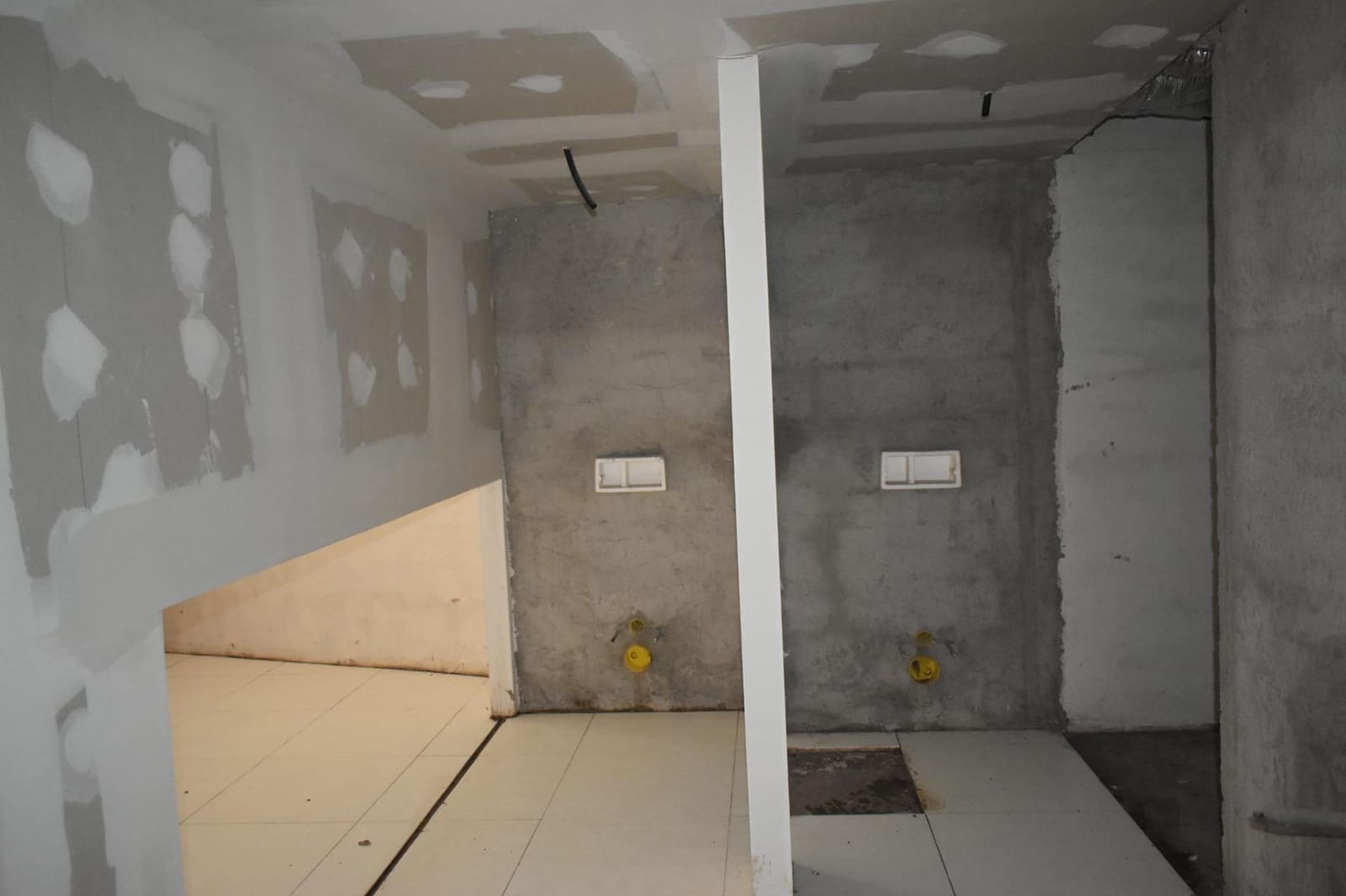 Commercial for sale in Pego - € 90,000 (Ref: 8442441)