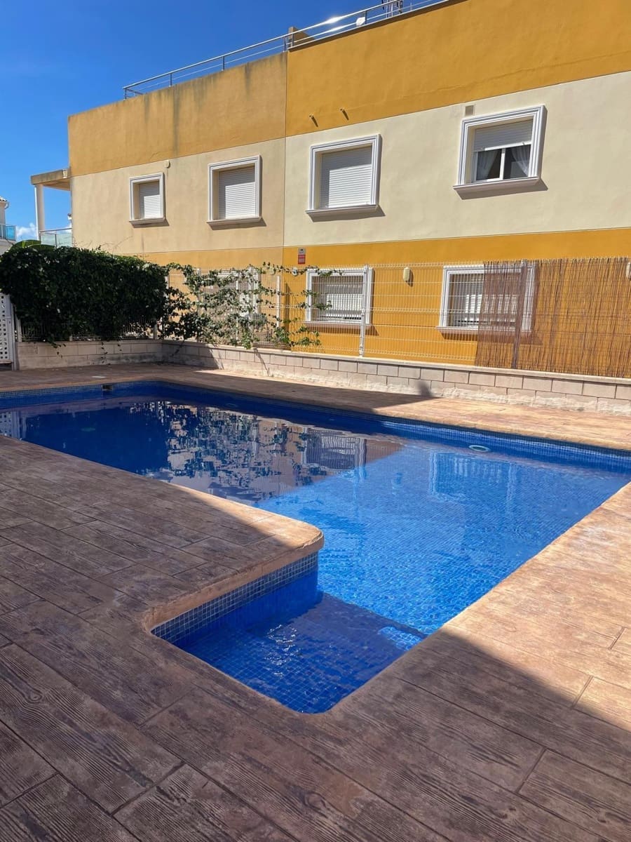 2 slaapkamer Appartement te huur in Oliva met zwembad - € 750 (Ref: 8597670)