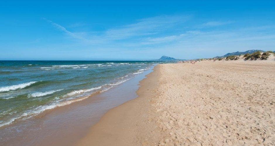 Appartement de 2 chambres à louer à Oliva avec piscine - 800 € (Ref: 8597670)