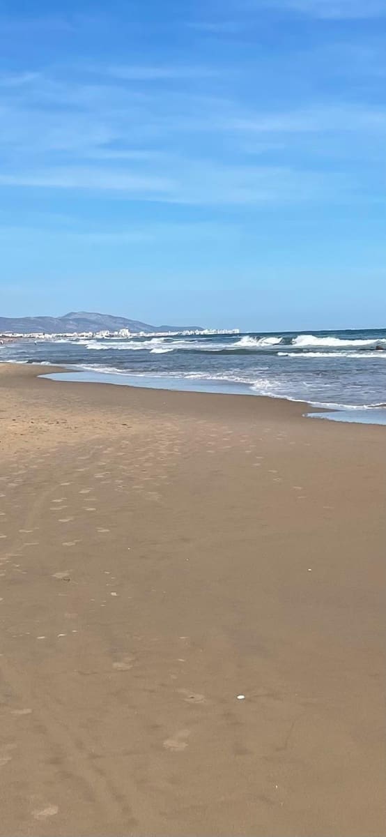 Appartement de 2 chambres à louer à Oliva avec piscine - 800 € (Ref: 8597670)