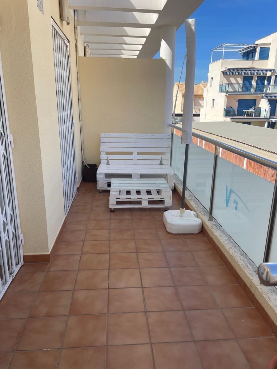Appartement de 2 chambres à louer à Oliva avec piscine - 800 € (Ref: 8597670)