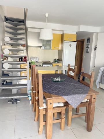 Appartement de 2 chambres à louer à Oliva avec piscine - 800 € (Ref: 8597670)