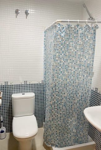 Appartement de 2 chambres à louer à Oliva avec piscine - 800 € (Ref: 8597670)