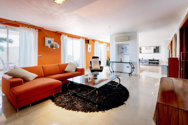 Ático de 4 habitaciones en Centro Urbano, Dénia en venta con garaje - 499.000 € (Ref: 8610675)