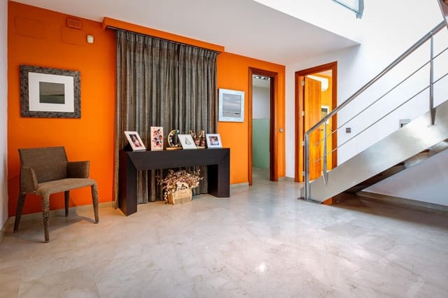 Ático de 4 habitaciones en Centro Urbano, Dénia en venta con garaje - 499.000 € (Ref: 8610675)