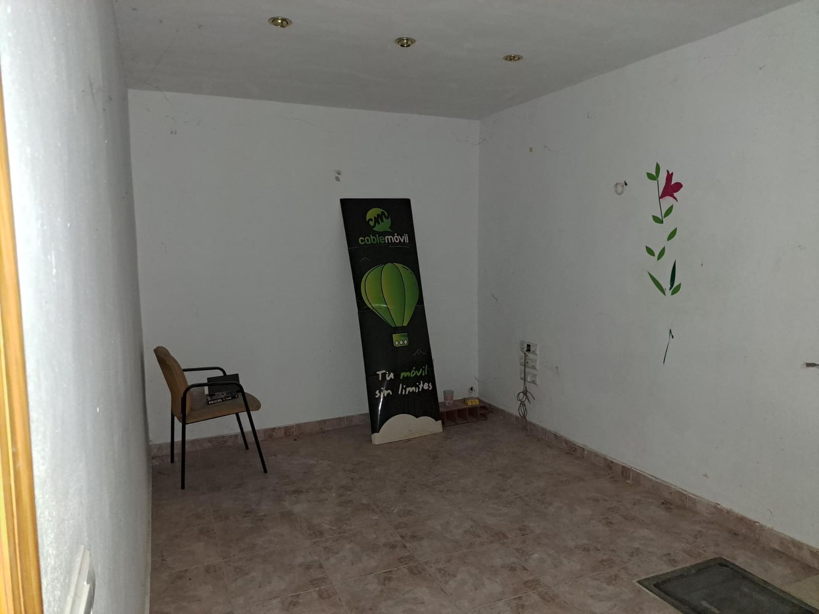 Commercial for sale in Denia - € 130,000 (Ref: 8687604)