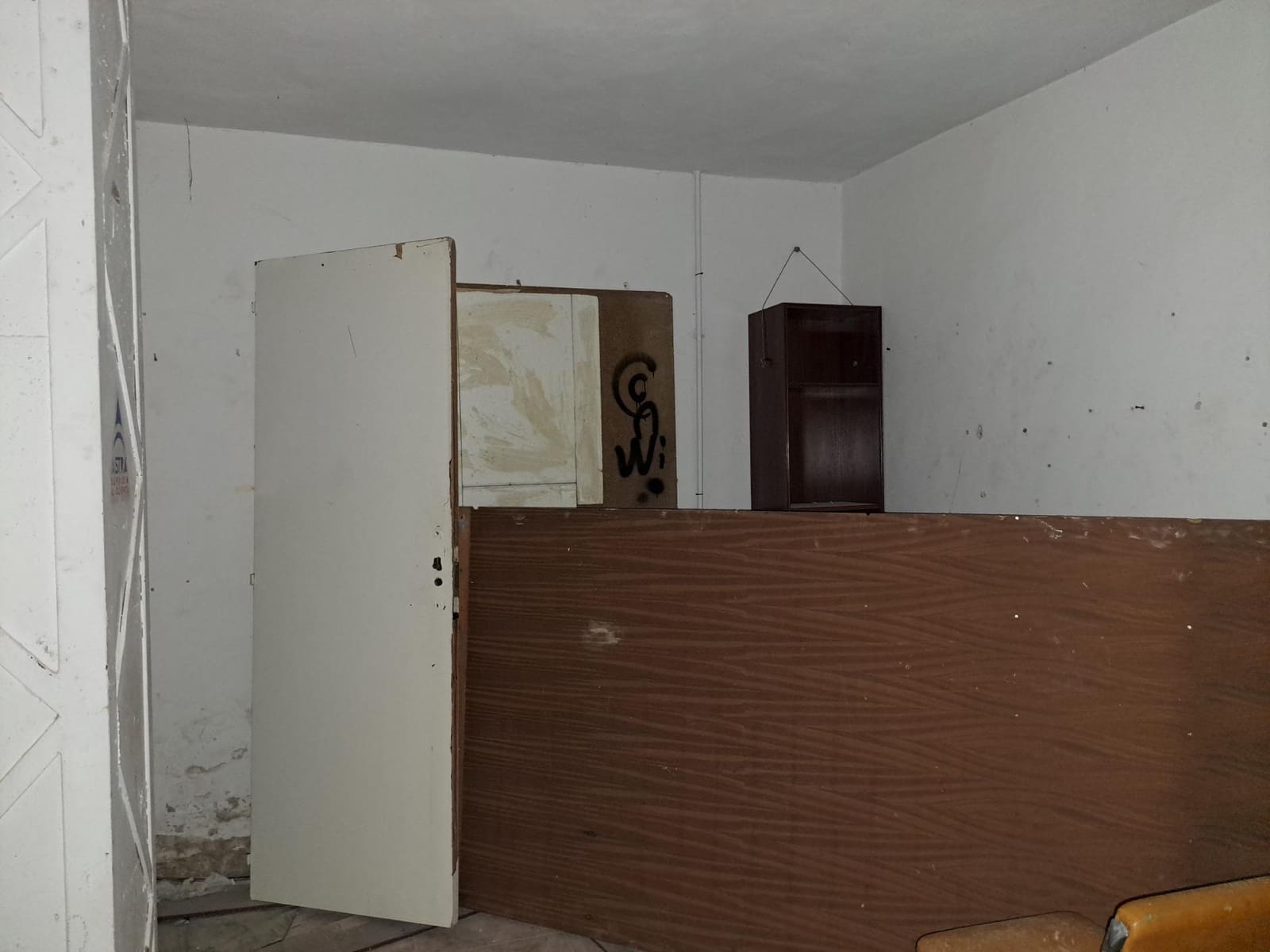 Commercial for sale in Denia - € 130,000 (Ref: 8687604)