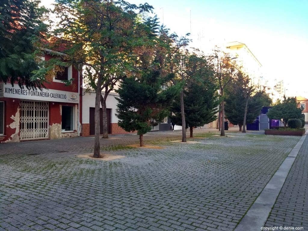 Commercieel te huur in Denia - € 1.100 (Ref: 8735536)