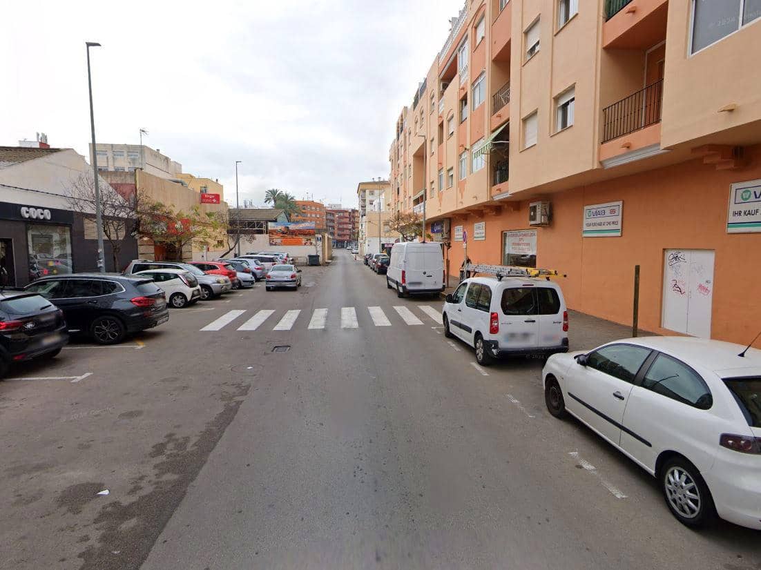 Commercieel te huur in Denia - € 1.100 (Ref: 8735536)