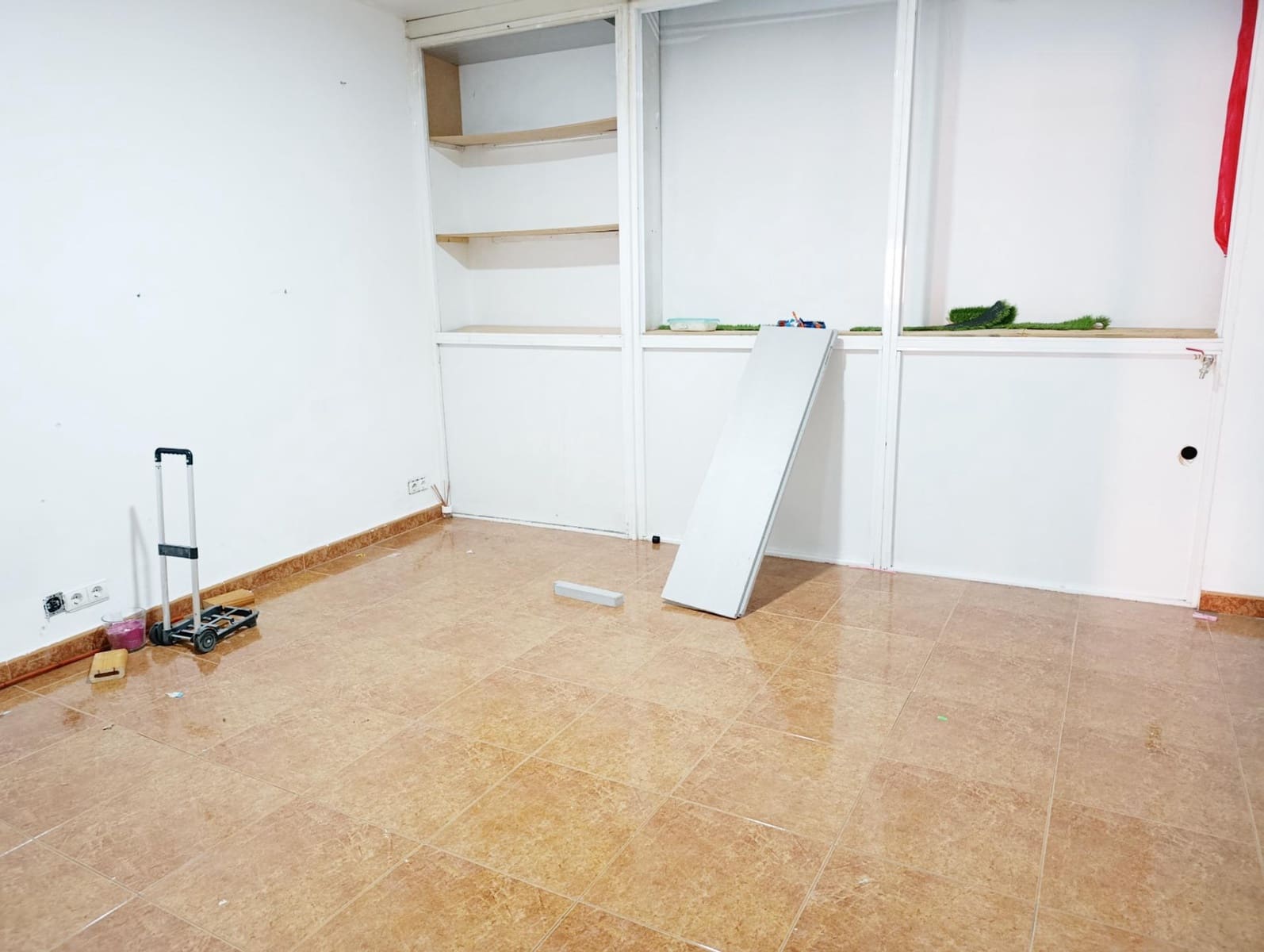 Commercieel te huur in Denia - € 1.100 (Ref: 8735536)