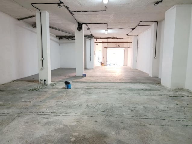 Commercieel te huur in Centro Urbano, Dénia - € 1.100 (Ref: 8735536)