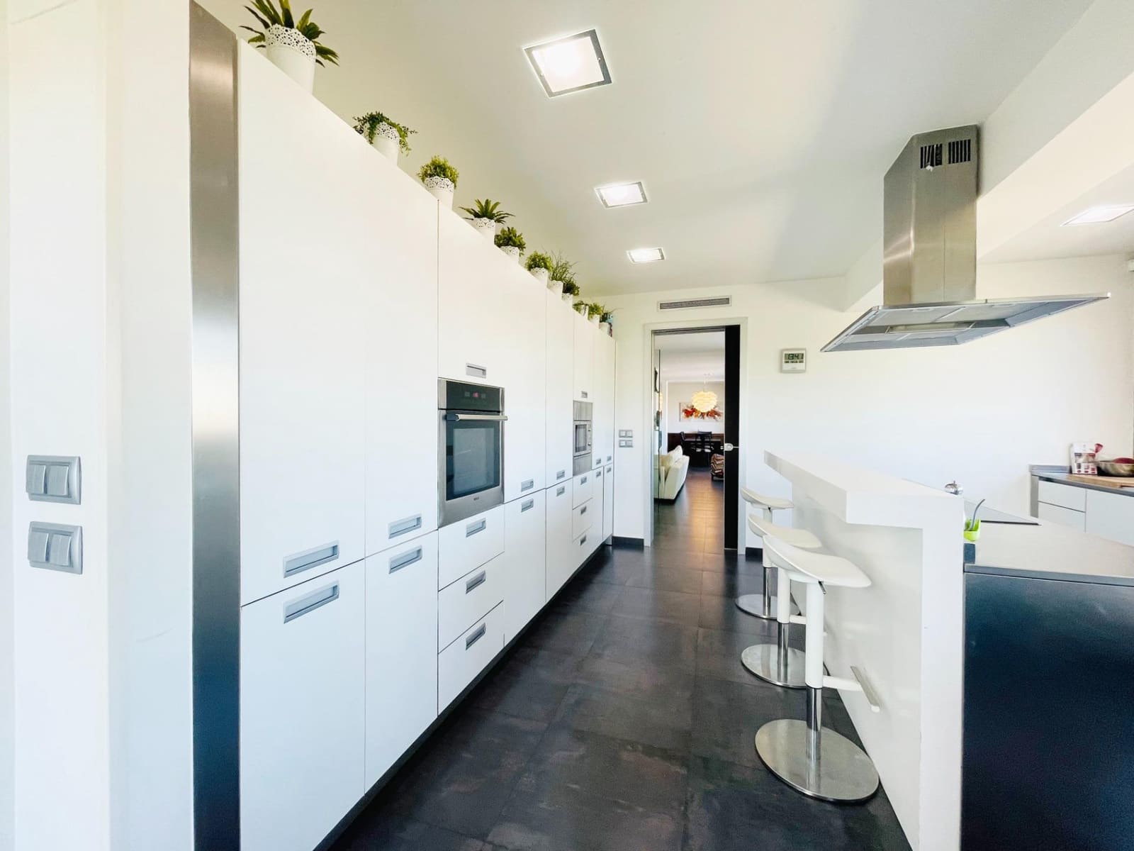 4 bedroom Villa for sale in Denia with pool garage - € 1,450,000 (Ref: 8874537)