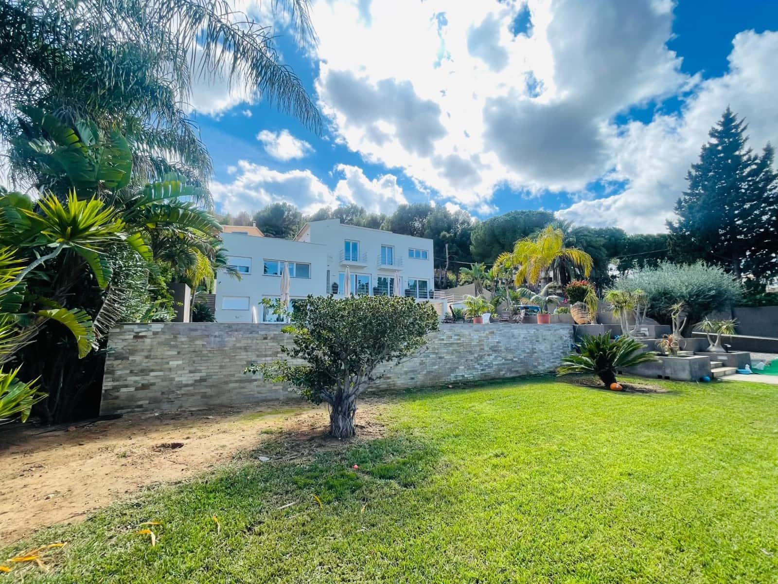 4 bedroom Villa for sale in Denia with pool garage - € 1,450,000 (Ref: 8874537)